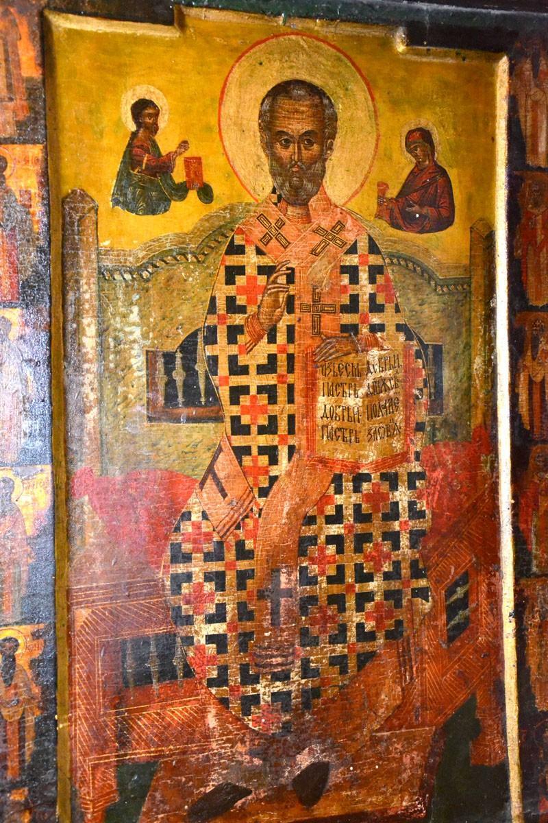 icoana Sfântului Nicolae din iconostas